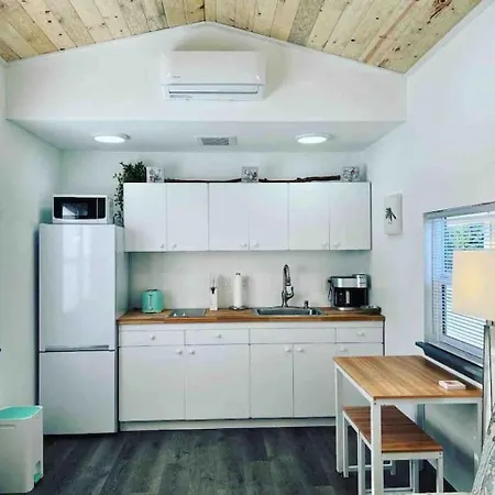 Bo360 Tiny House Unique Country Retreat With Hot Tub Apartamento